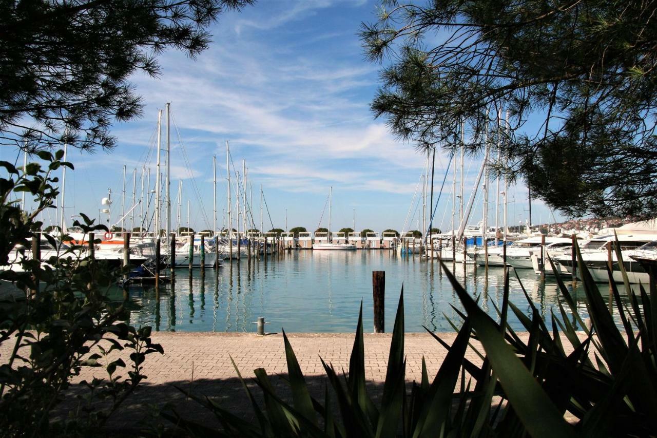 Floating House Marina Royal Villa Portoroz Exterior photo