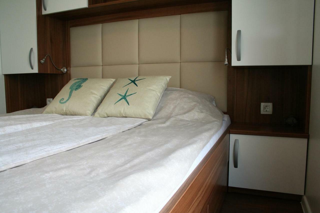 Floating House Marina Royal Villa Portoroz Exterior photo