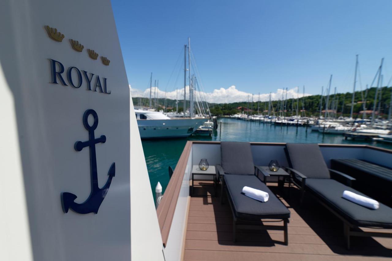 Floating House Marina Royal Villa Portoroz Exterior photo